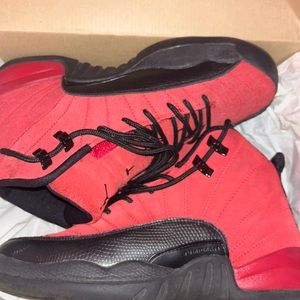 Jordan 12 reverse flu games worn 2-3 times in good condition